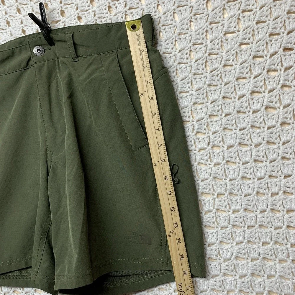 The North Face Shorts Mens Size 30 (30x7) Olive Green Performance Hiking Walking